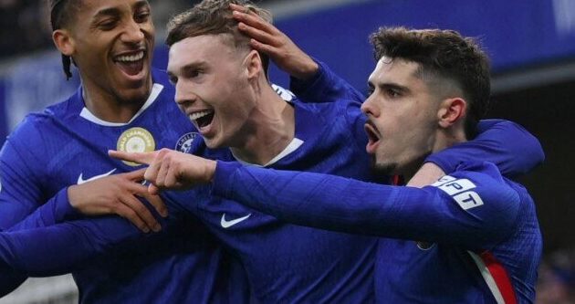 بالمر يقود تشيلسي لتحقيق انتصار مثير على إيفرتون في الدوري الإنجليزي