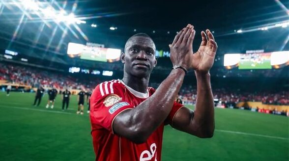 الأهلي يخطر أليو ديانج بالقرار النهائي في عرض نادي فالنسيا – يلا شوت