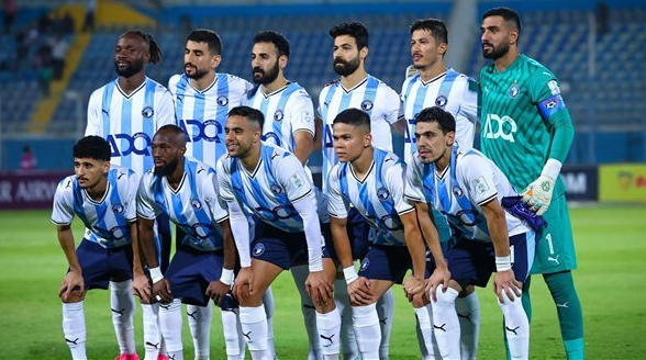 حافلة بيراميدز تصل الملعب البلدي لمواجهة نهضة بركان – يلا شوت