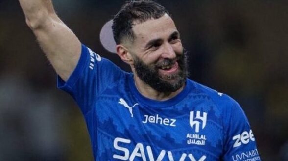 بنزيما يقود فريق الهلال أمام الأخدود في الدوري السعودي – يلا شوت