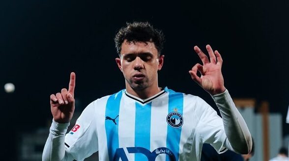 زلاكة يسجل الهدف الأول لبيراميدز أمام نهضة بركان في دوري أبطال أفريقيا