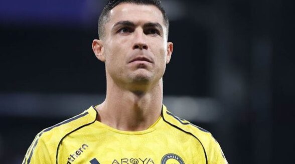 كريستيانو رونالدو يعلن رفضه ارتداء قميص نادي النصر – يلا شوت